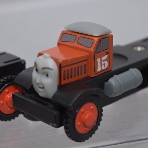 Max 15 and Monty 16 Truck Flatbed NO DUMP BIN Thomas & Friends Wooden Railway - Picture 5 of 11